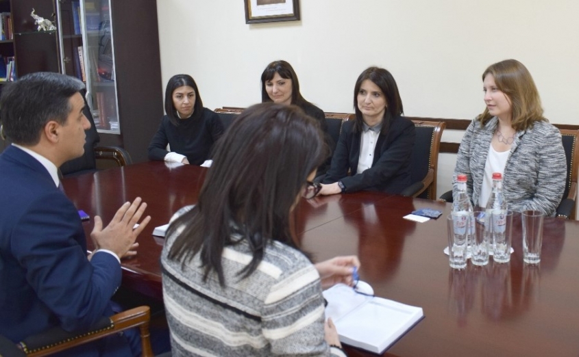 Arman Tatoyan received representatives of NGOs dealing with the rights of persons with disabilities