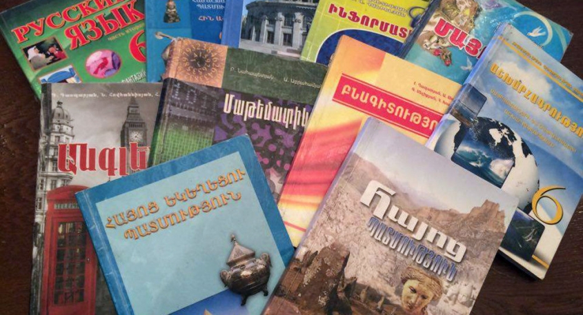 A procedure should be developed for distributing free textbooks to pupils from socially insecure families. The Defender has discussed the question with the Minister of Education and Science.